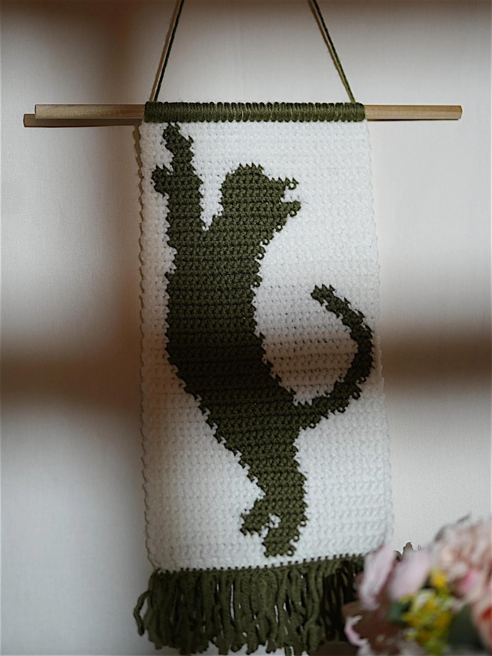 Charming Handmade Crochet Cat Wall Hanging for Cat Lovers